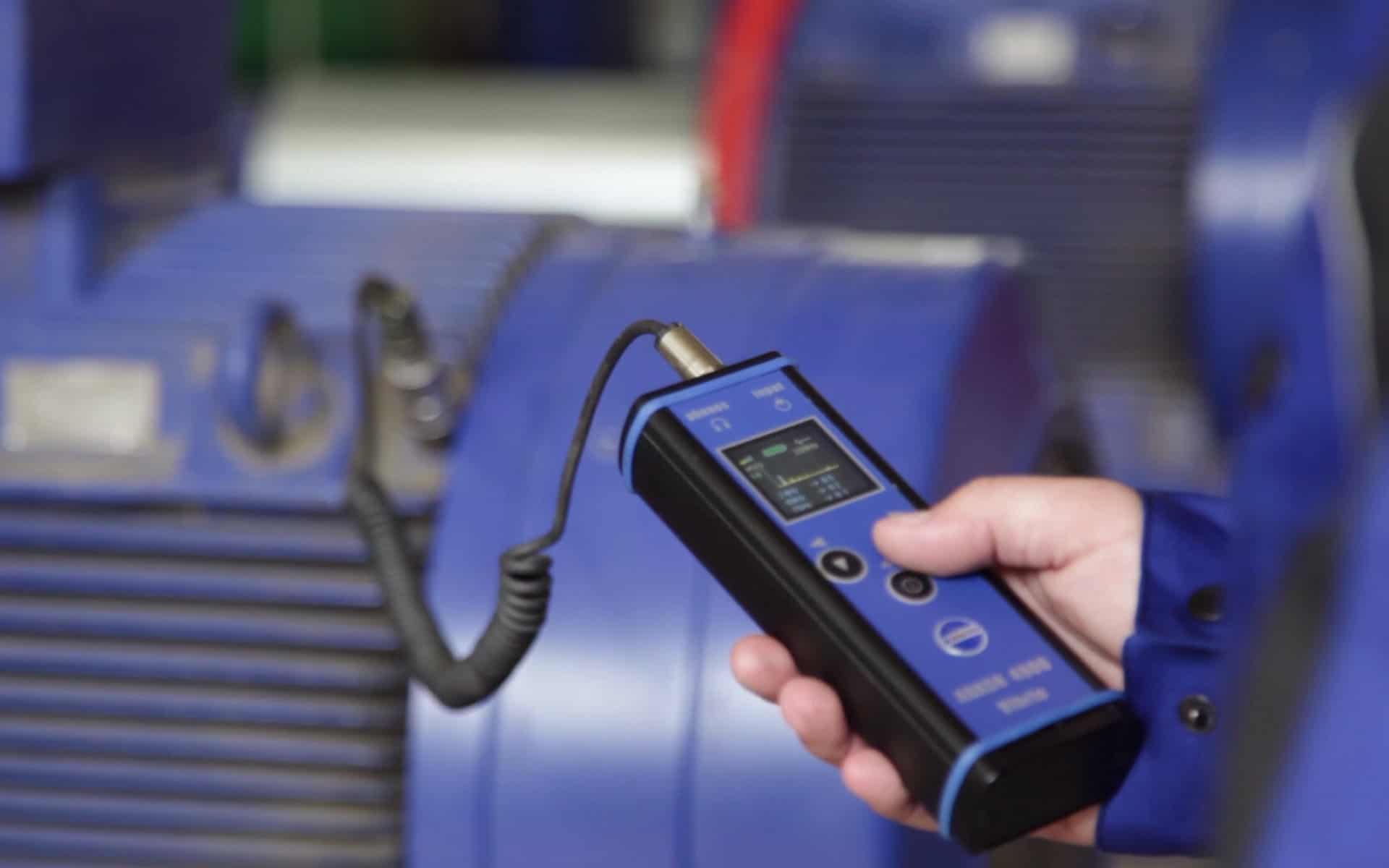 adash a4900 vibration meter w użyciu w zakładzie przemysłowym